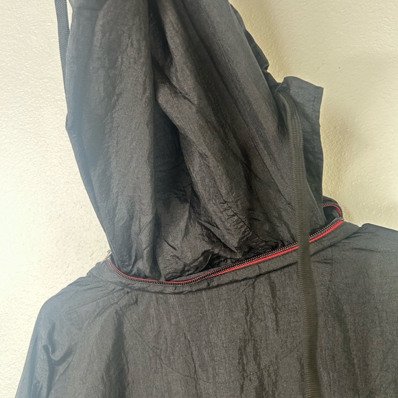 Vtg Umbro Windbreaker Half Zip Pullover With Zip In Hood Size XL - Picture 8 of 11
